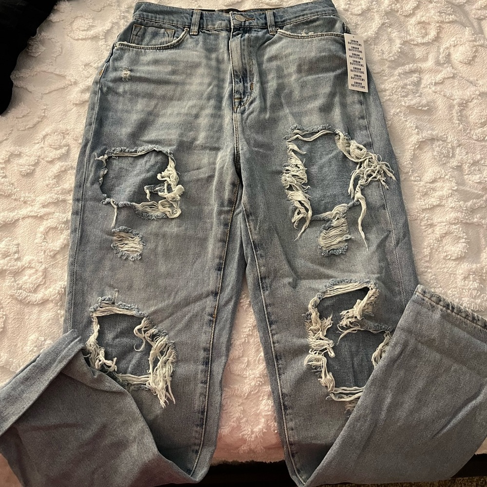 BDG Mom High Rise Jeans NWT